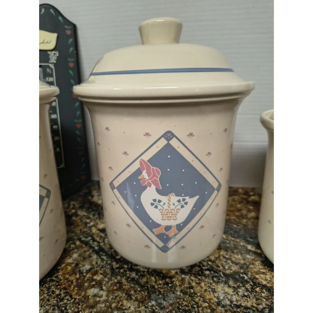 Set of four vintage Treasure Craft 